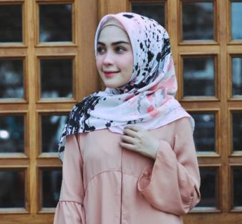 Manfaat Memakai Jilbab Bagi Wanita