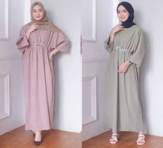 busana muslim wanita kaftan